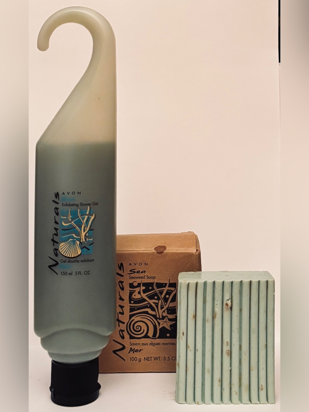 Avon Naturals Sea exfoliating shower gel + Naturals Sea Seaweed soap